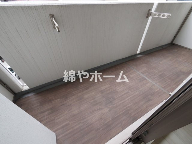 エステムコート難波Ⅴブロードのバルコニー|暖かな日差しのふりそそぐバルコニー