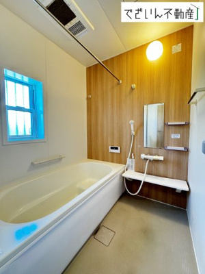 【浴室】 | 深谷市小前田　中古住宅   | 現地(2025年9月撮影)