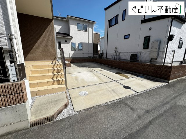 【玄関】 | 深谷市小前田　中古住宅   | 現地(2025年9月撮影)