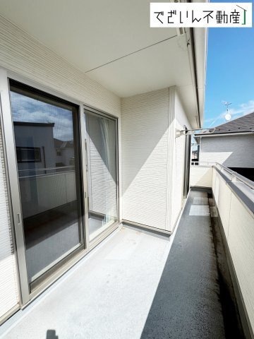 【バルコニー】 | 深谷市小前田　中古住宅   | 現地(2025年9月撮影)