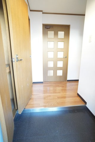 アメニティA・Nの玄関