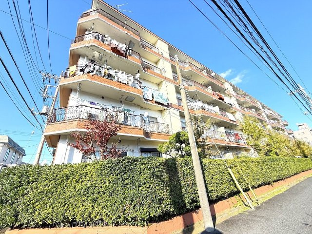 京王めじろ台マンションＥ棟