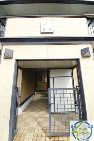 リヴェール大村のエントランス