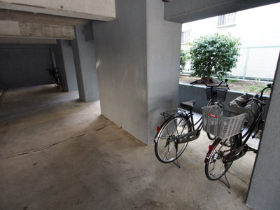 【その他共用部分】 | リバーズマンション | 駐輪場