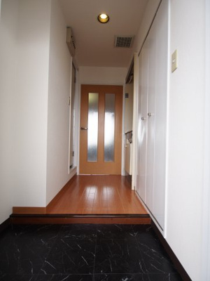 【玄関】 | リバーズマンション