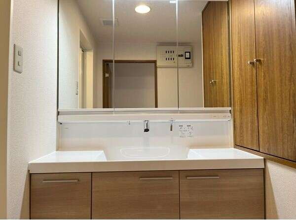 エスカーラ平針の洗面所