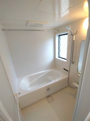 練馬区南大泉1丁目　二世帯利用可　快適リフォーム住宅の浴室