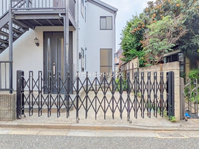 練馬区南大泉1丁目　二世帯利用可　快適リフォーム住宅の外観