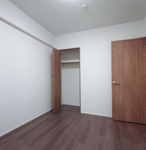 グランドメゾン朝比奈の洋室