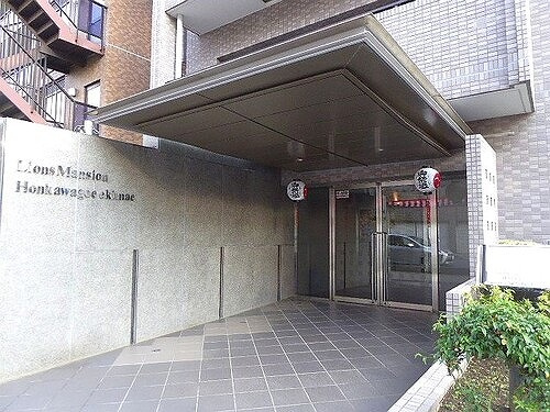 ライオンズマンション本川越駅前のエントランス|エントランス外観　※2024年10月内装後撮影