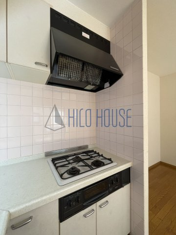 並木戸建のキッチン