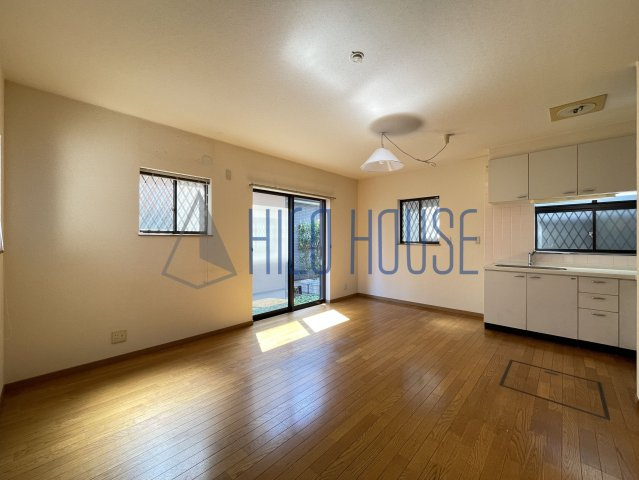 並木戸建の居間・リビング