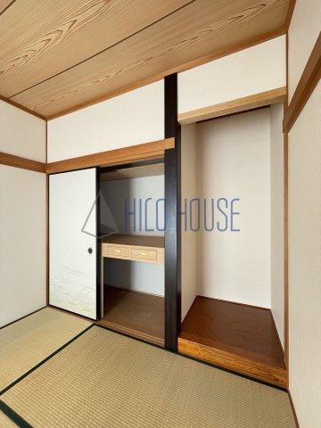 並木戸建の収納