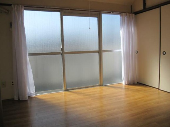 吉野ビルの居間・リビング