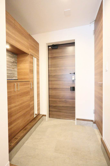 【玄関】 | ベレオニシムラⅡ | 玄関内