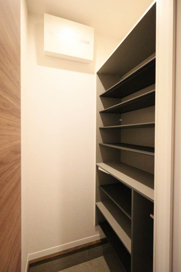 【収納】 | ベレオニシムラⅡ | シューズクローゼット