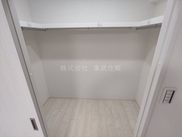 【収納】 | ガーデンシティ狭山弐号館 | 洋室7.5帖ウォークインクローゼット