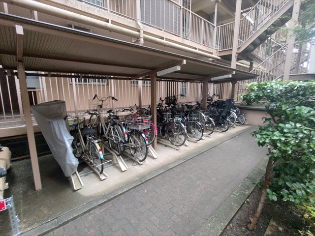 【駐輪場】の画像