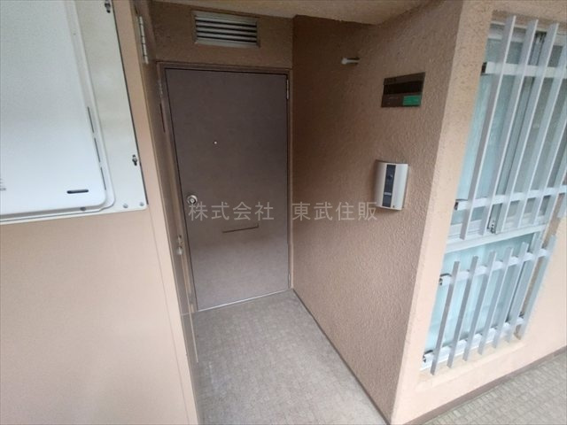 【玄関】 | ガーデンシティ狭山弐号館 | 落ち着いた玄関です