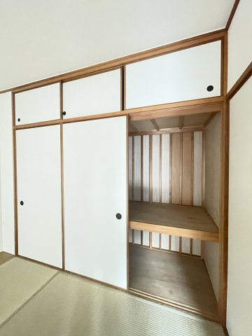 ルネシティ脇浜町２号棟の収納