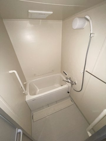ルネシティ脇浜町２号棟の浴室