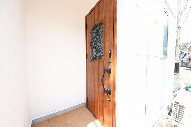 【玄関】 | 平日・休日問わず、いつでもご見学が出来ます♪☆実際に見て、触れて感じる安心のお住まい探しを体験して下さい♪