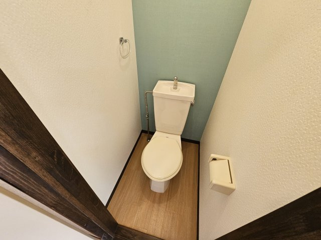 クイーンズコート西灘のトイレ