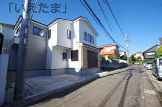 【前面道路含む現地写真】