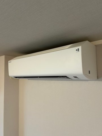 ファーストリアルタワー新宿の設備|エアコン4基完備