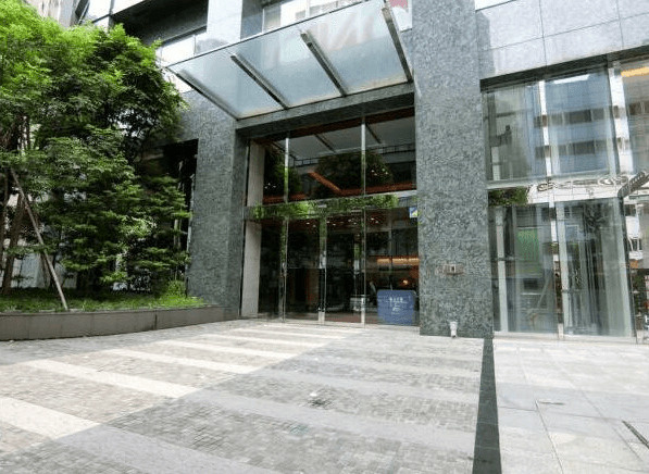 ファーストリアルタワー新宿のエントランス|エントランス