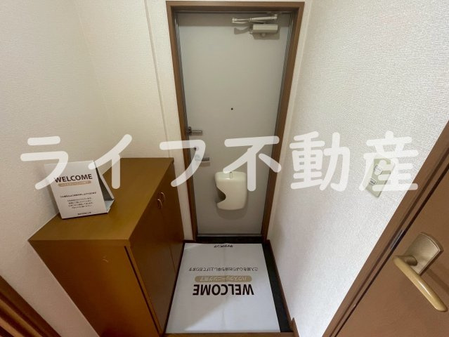 サニーコートオオクボの玄関|落ち着いた玄関です