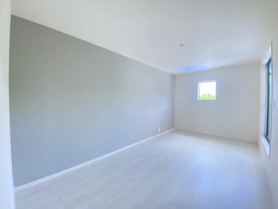 【洋室】 | 南城市佐敷新里（全4棟）2・3号棟 | 2号棟　洋室9帖＋WIC付き♪