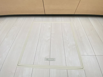 【独立洗面台】 | 南城市佐敷新里（全4棟）1・2・3号棟 | 2号棟　三面鏡付き洗髪洗面化粧台♪