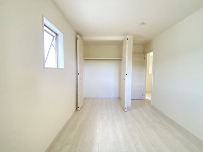 【収納】 | 南城市佐敷新里（全4棟）1・2・3号棟 | 2号棟　洋室6.5帖＋CL付き♪