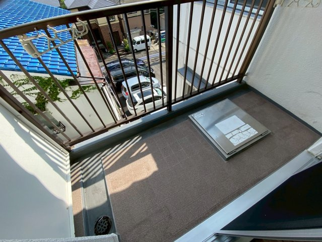 ユニーブル六甲南棟のバルコニー
