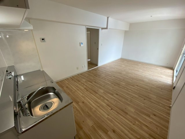 ユニーブル六甲南棟の居間・リビング