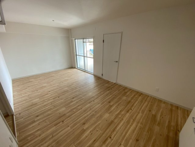 ユニーブル六甲南棟の居間・リビング