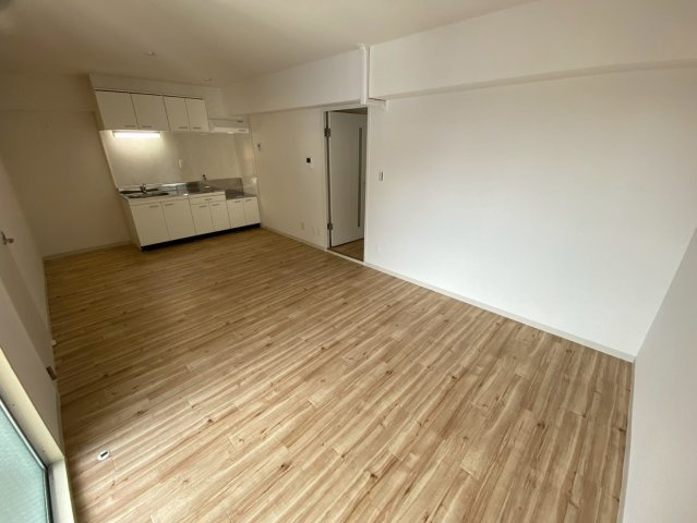 ユニーブル六甲南棟の居間・リビング