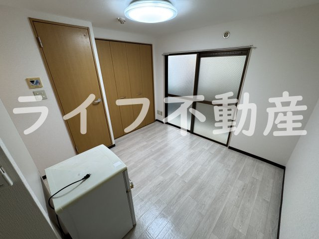 ベルハイム小阪の洋室|広々とした洋室です