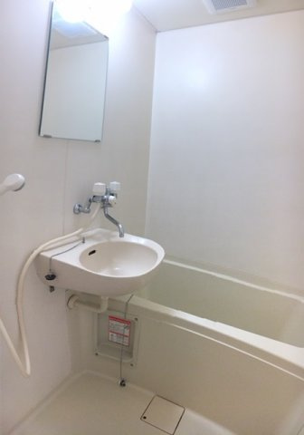 レオパレス下新倉Ｂの浴室