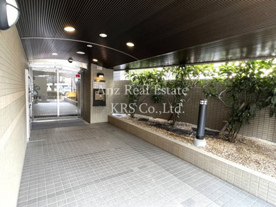 【エントランス】 | クイーンズコート阿波座 | 落ち着いたエントラスです！