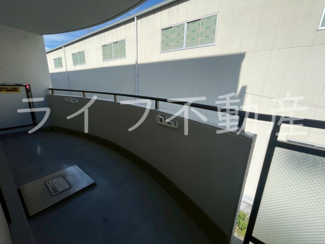 スターリースカイテラニシのバルコニー|陽当たり良好なバルコニーです