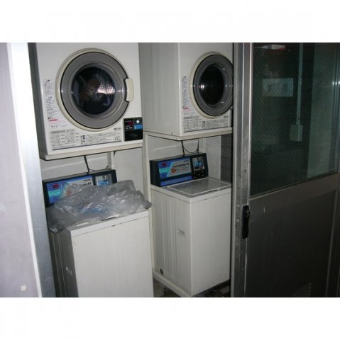 ２１オギサカ志村坂上のその他|コインランドリー