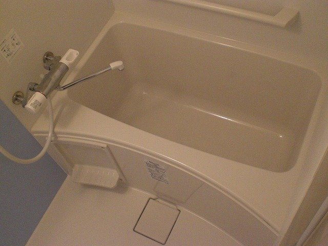 クレイノ葵芳　２号館の浴室