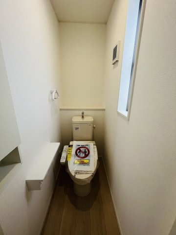 うるま市石川第７　３棟のトイレ