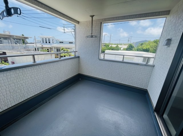 うるま市石川第７　３棟のバルコニー