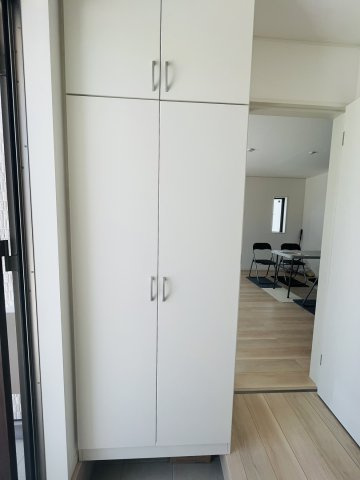 うるま市石川第７　３棟の玄関