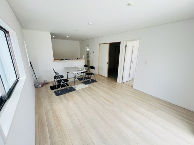 うるま市石川第７　３棟の居間・リビング