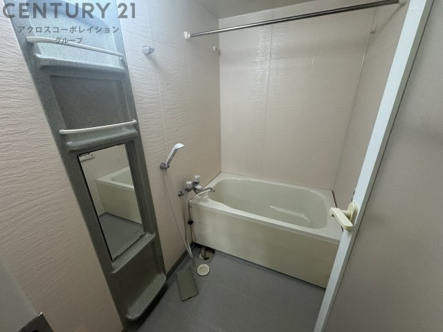 コンパクトで使いやすいお風呂です