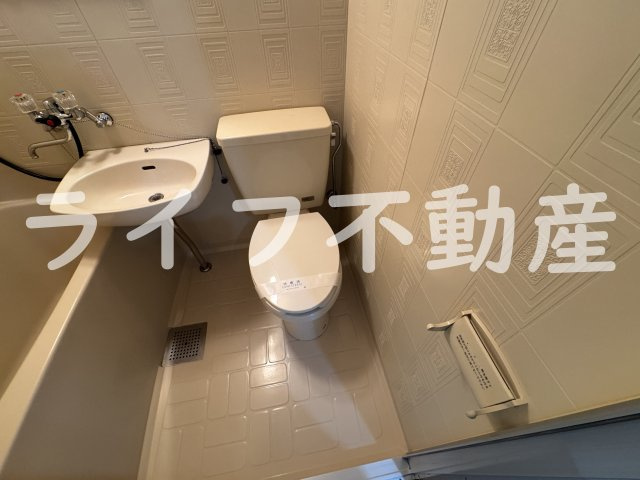 レジェンド小阪のトイレ|ゆったりとした空間のトイレです